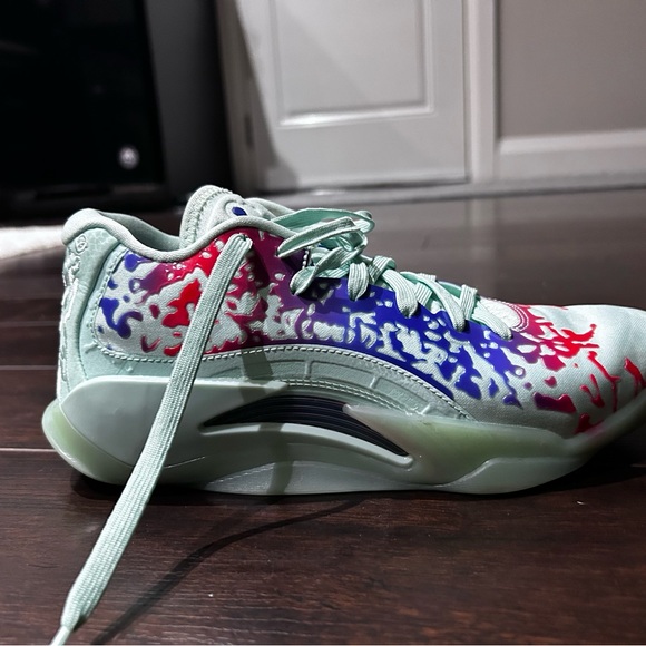 Air Jordan Zion 3 ‘Mud, Sweat and Tears’ - Picture 9 of 14